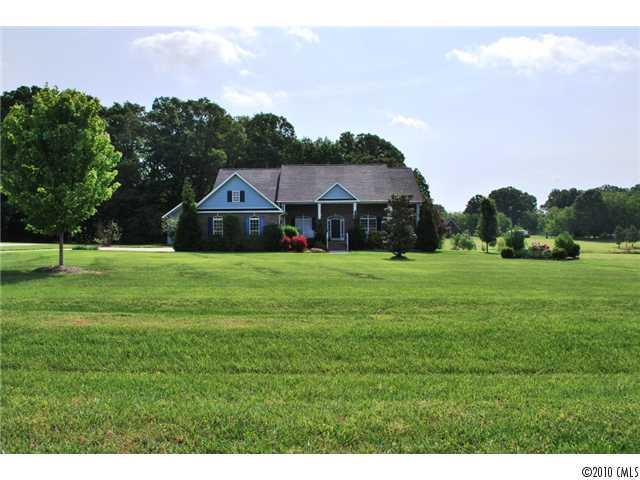 5115 Pond Bluff Drive