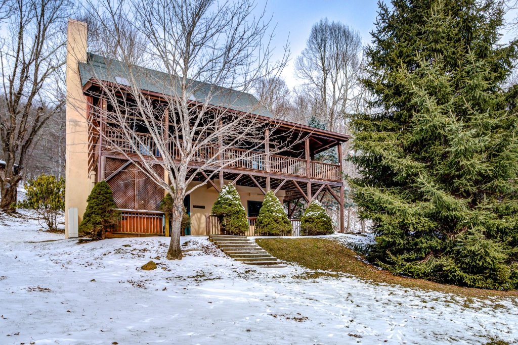 122 Bradley Boulevard