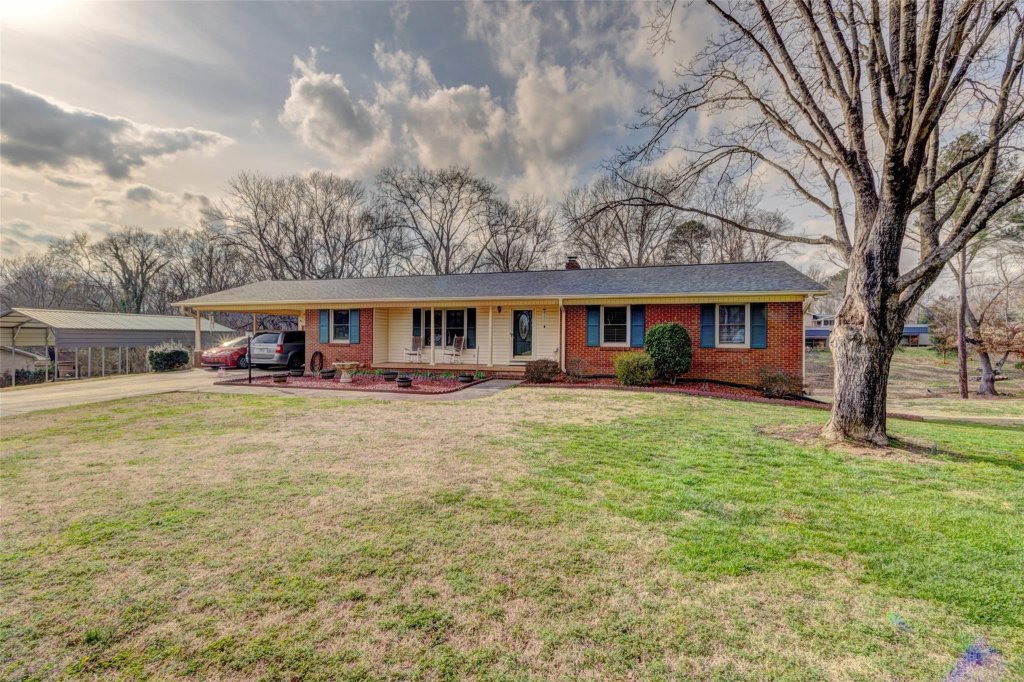1002 Brookhaven Drive