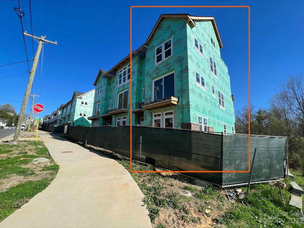 413 S Bruns Avenue WET0101