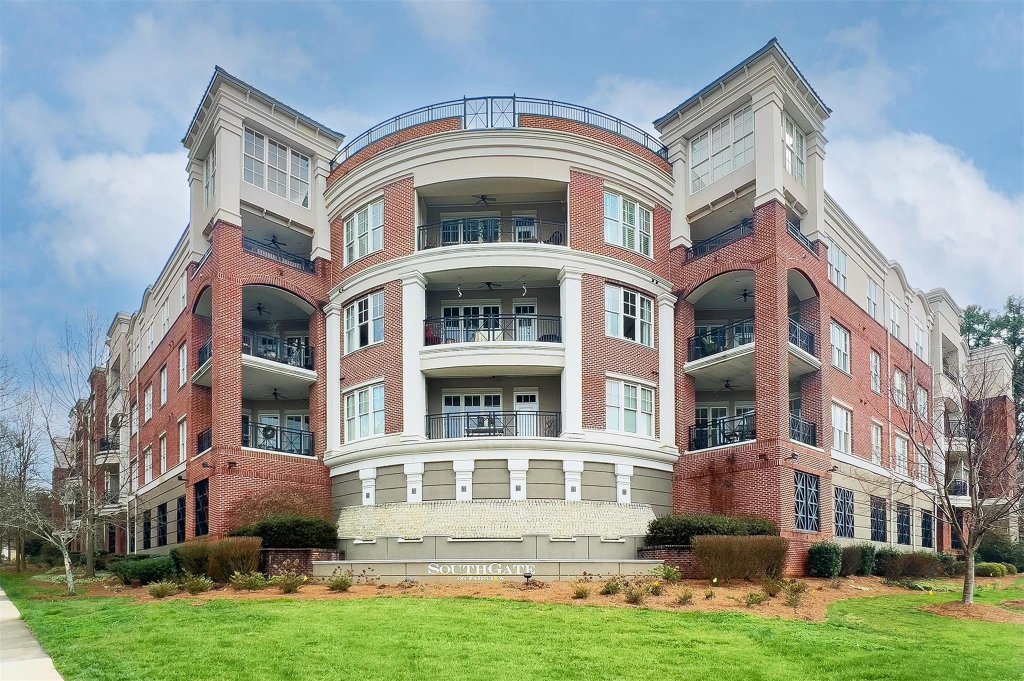 5425 Closeburn Road 308