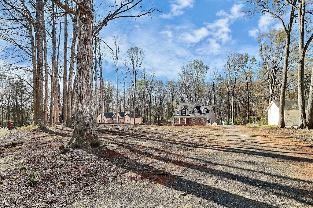 10137 Windtree Lane