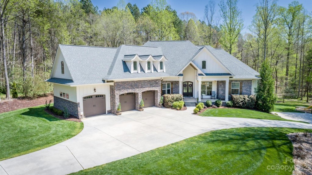 1182 Misty Creek Drive