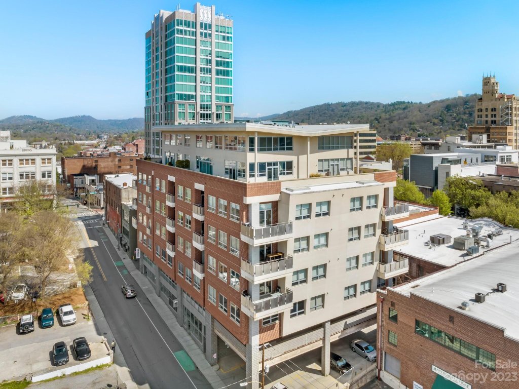 12 S Lexington Avenue 602