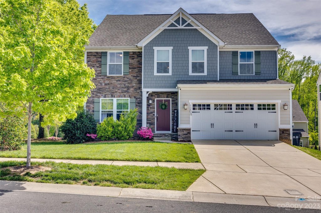 1203 Longwall Lane