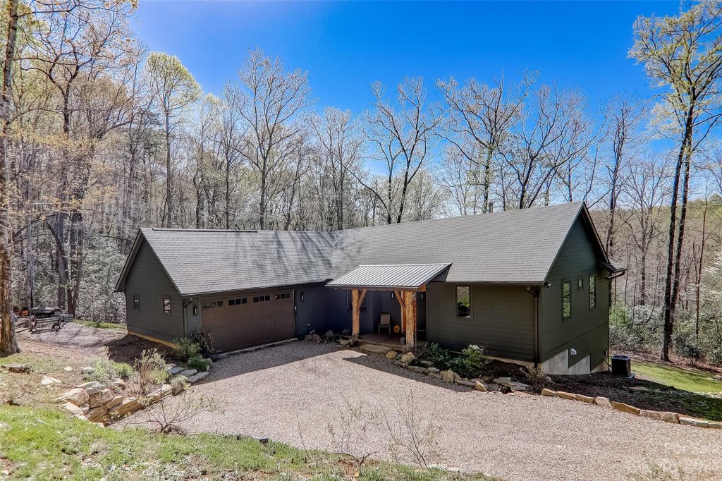 60 Maidenhair Trail 37