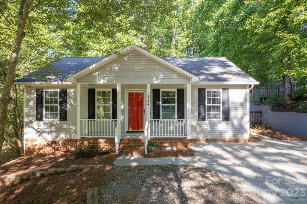 124 Stately Pines Drive