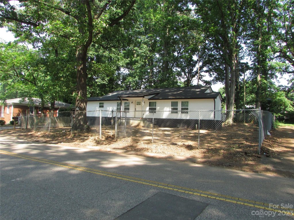 2631 Kenhill Drive