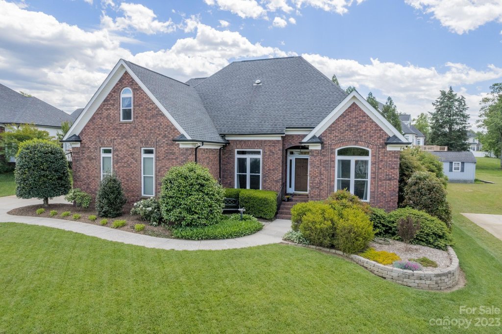 4822 Huddersfield Drive