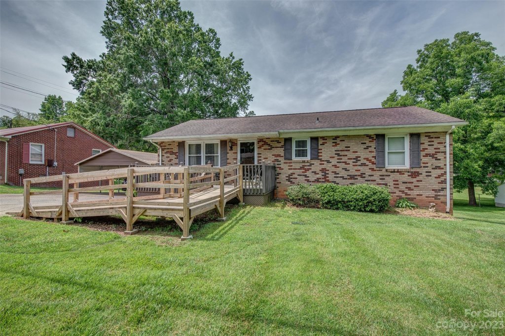 1811 Rhyne Carter Road