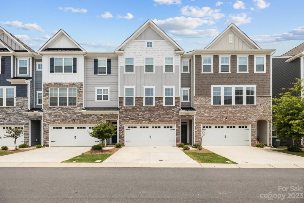 15028 Holly Run Lane