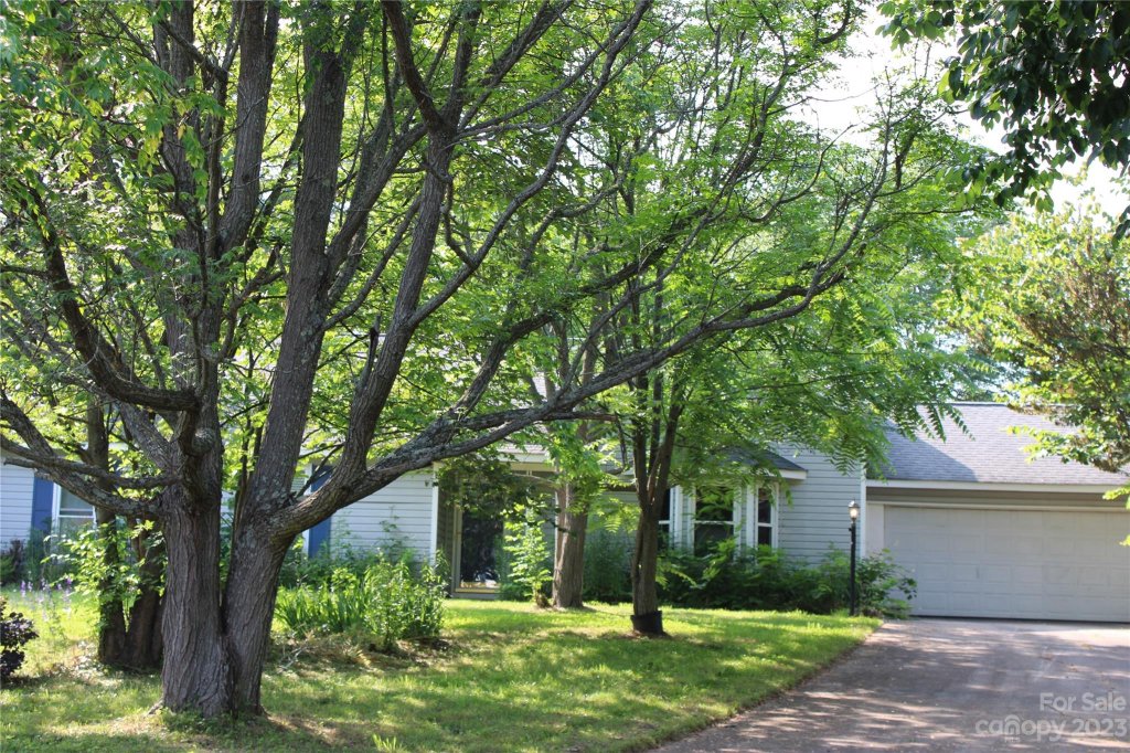 8532 Indian Summer Trail