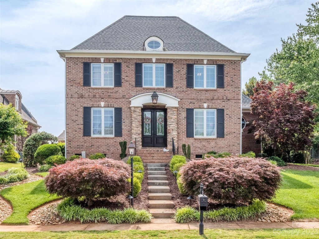 304 Ivy Arbor Circle