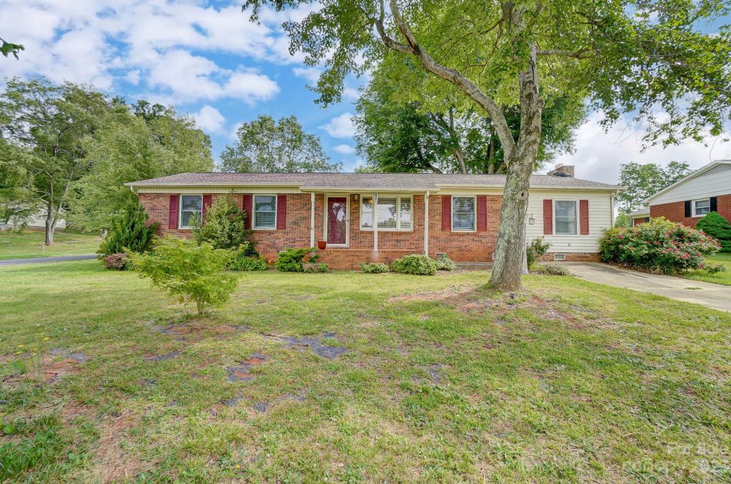 744 Ike Lynch Road