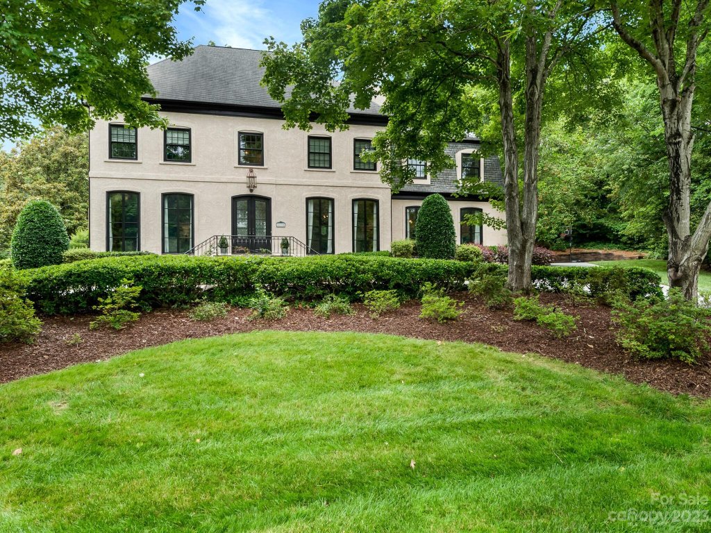 8820 Winged Bourne None