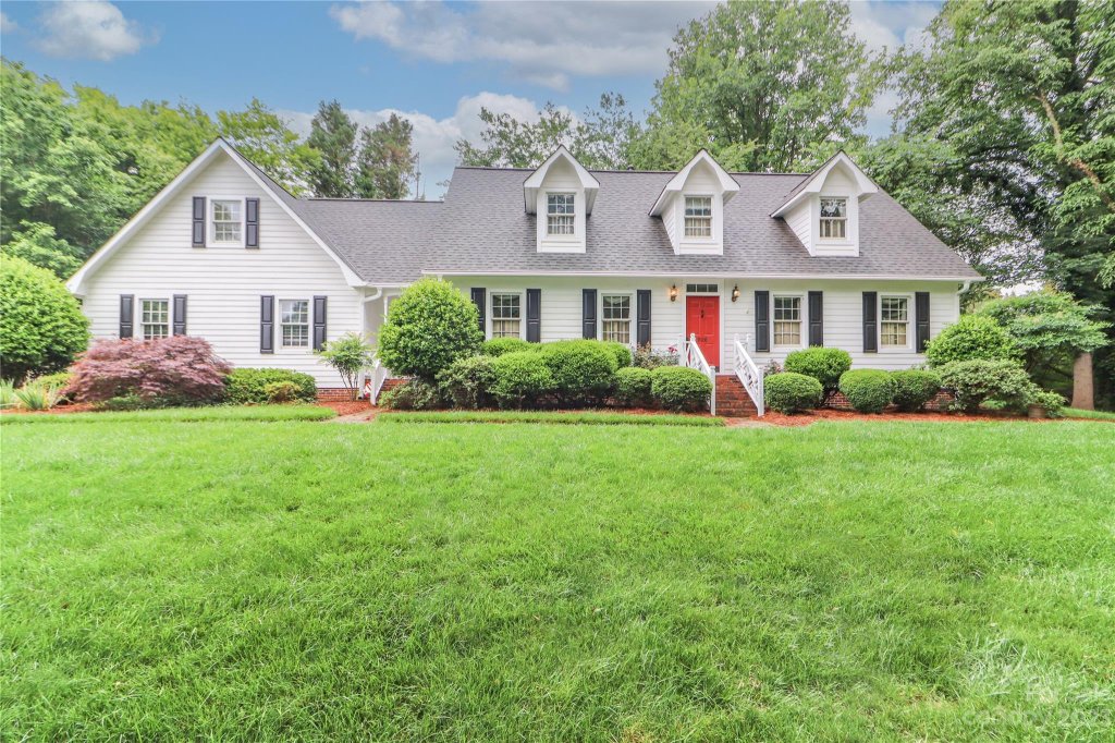 906 Argyle Court