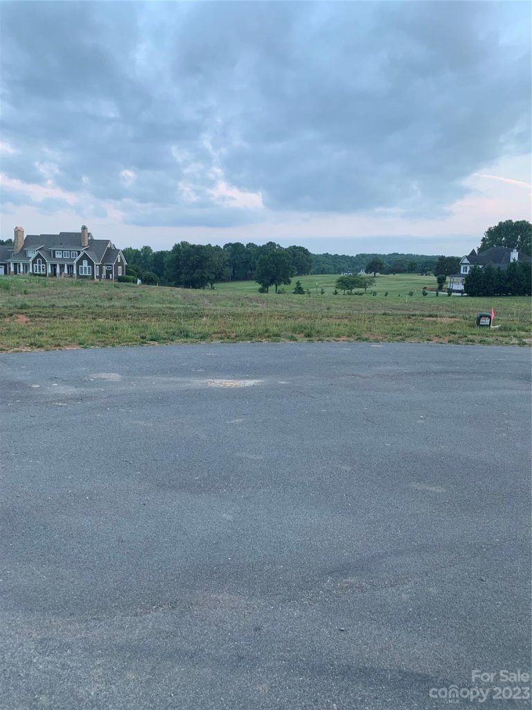 1065 Rolling Meadows Drive 8