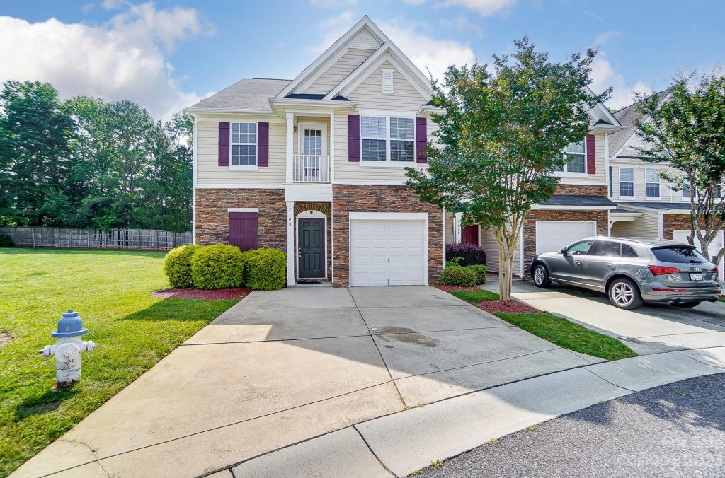 2100 Shady Pond Drive