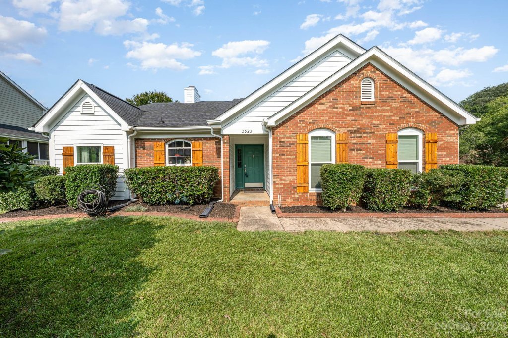 5525 Carronbridge Lane