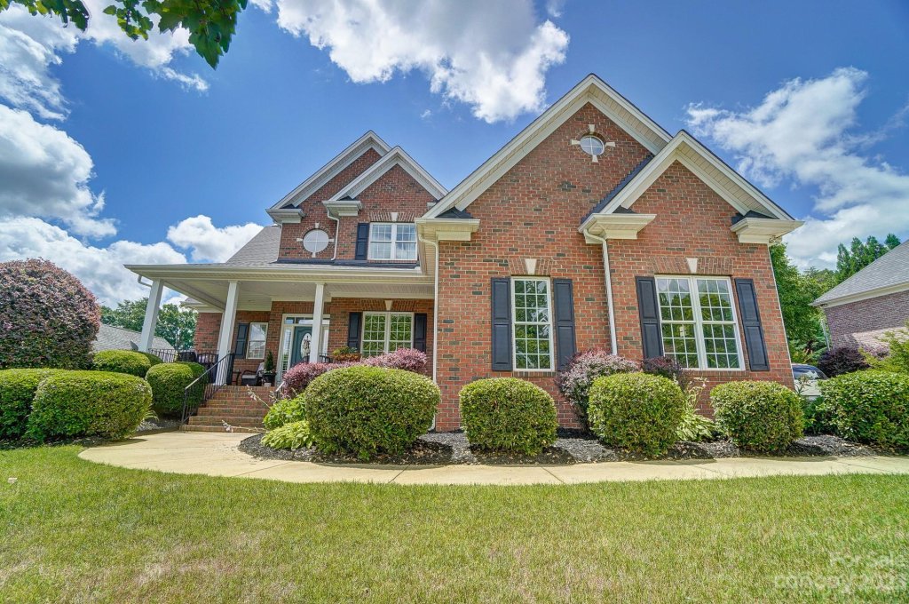 1105 Legacy Lane