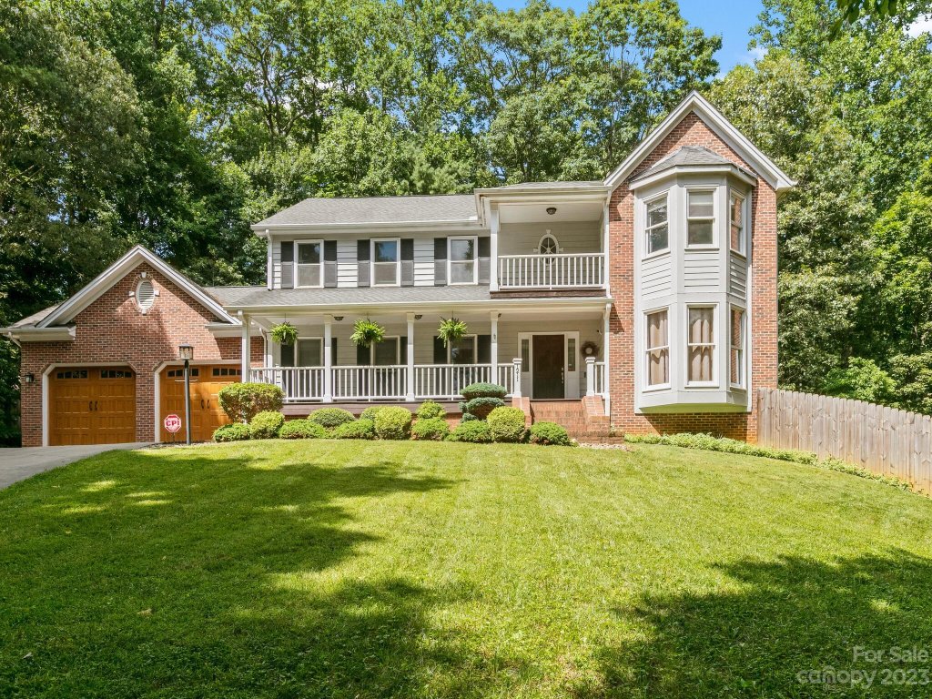 1211 Saint Charles Court