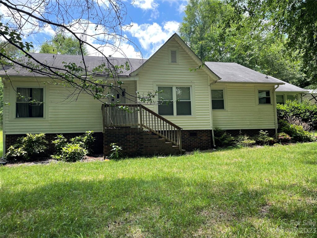 655 Treasure Drive 51-54