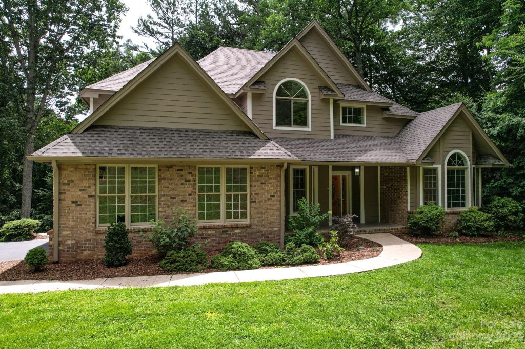 104 Black Hawk Ridge