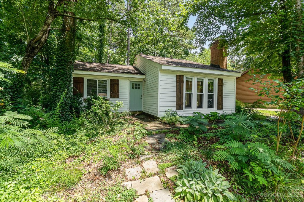 6513 Piney Path Road