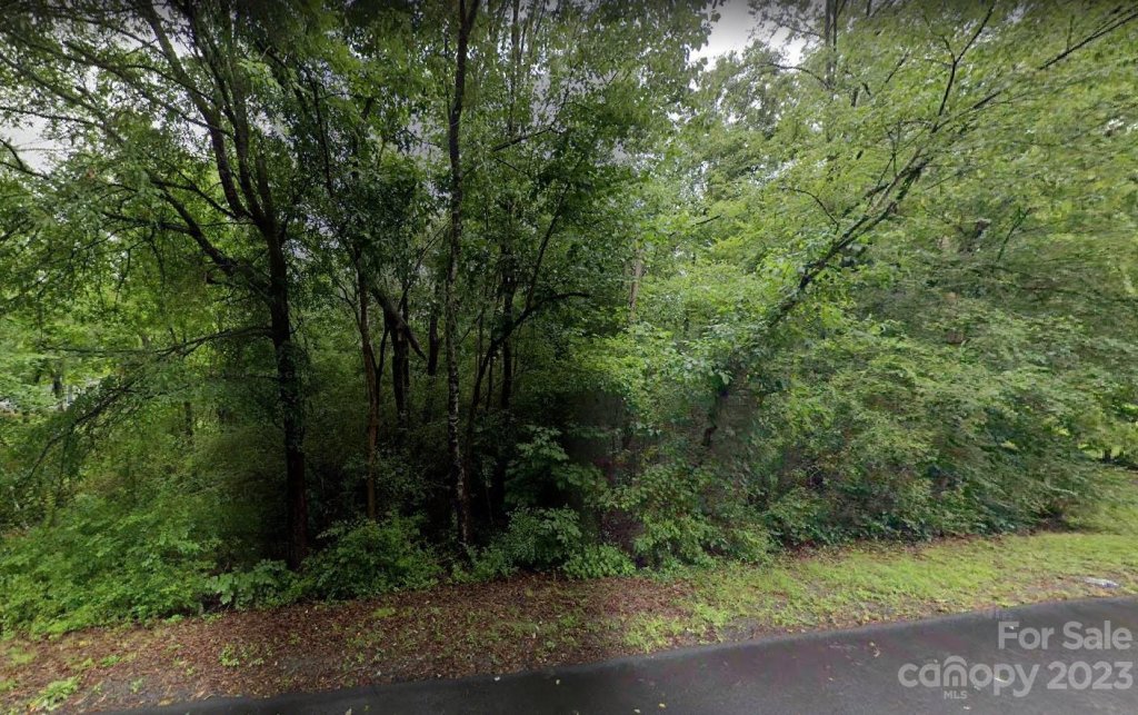 6008 Raintree Circle