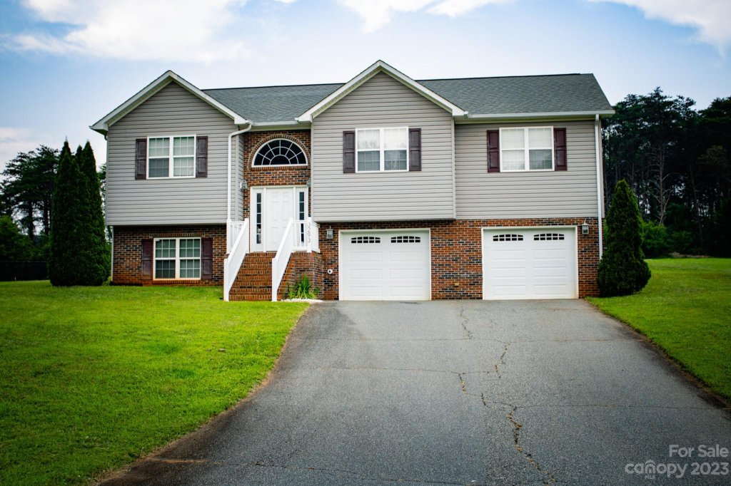 3293 47th Avenue Place