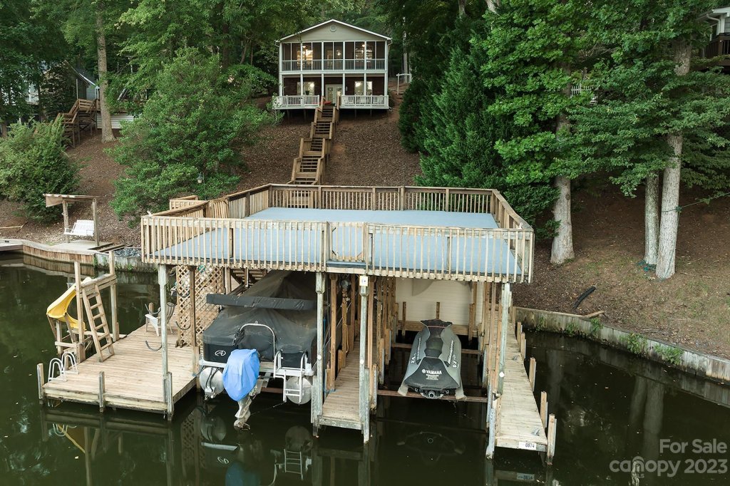 544 Deerfield Road