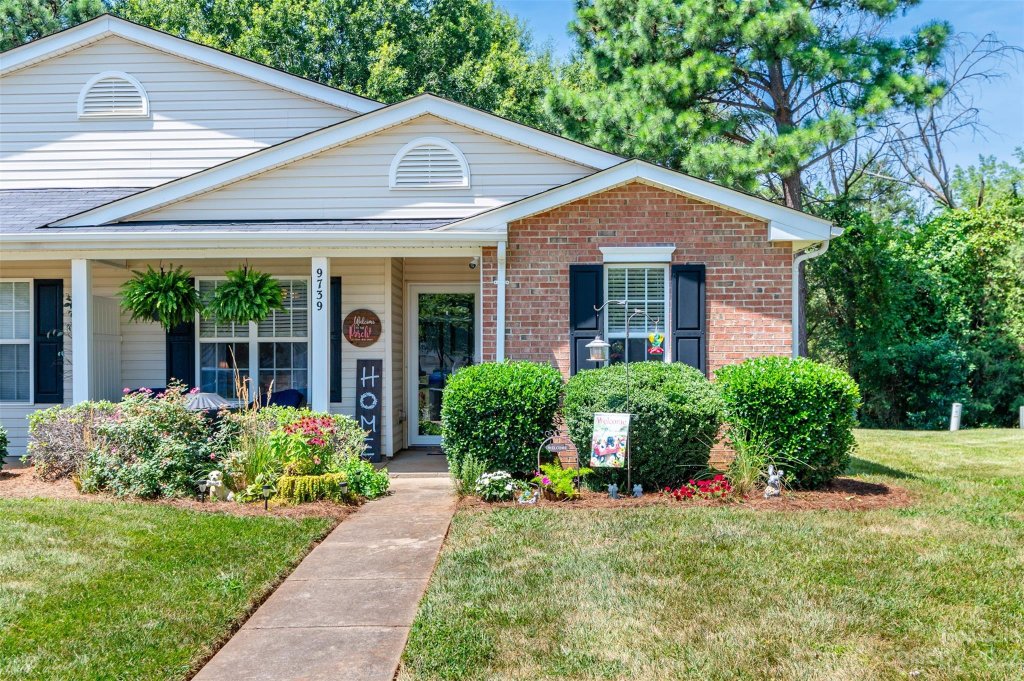 9739 Kennerly Cove Court