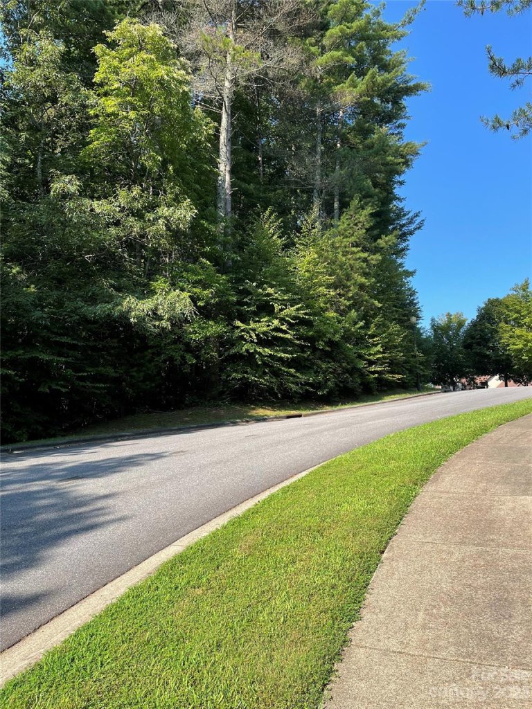 V48 49 Camptown Road