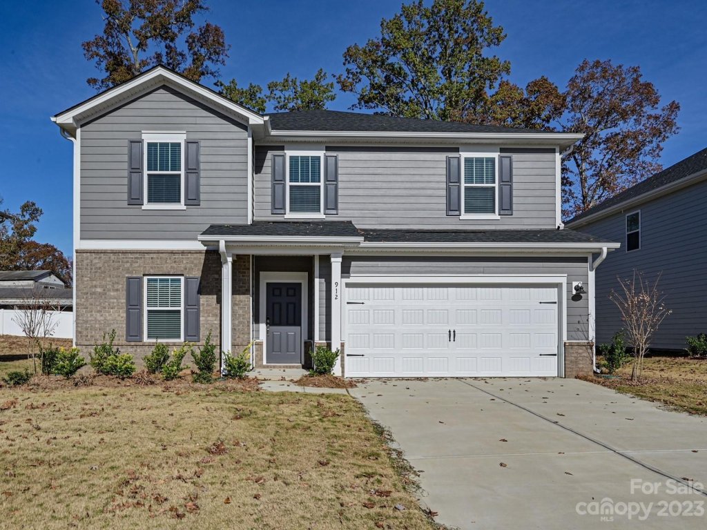 912 Clementine Road