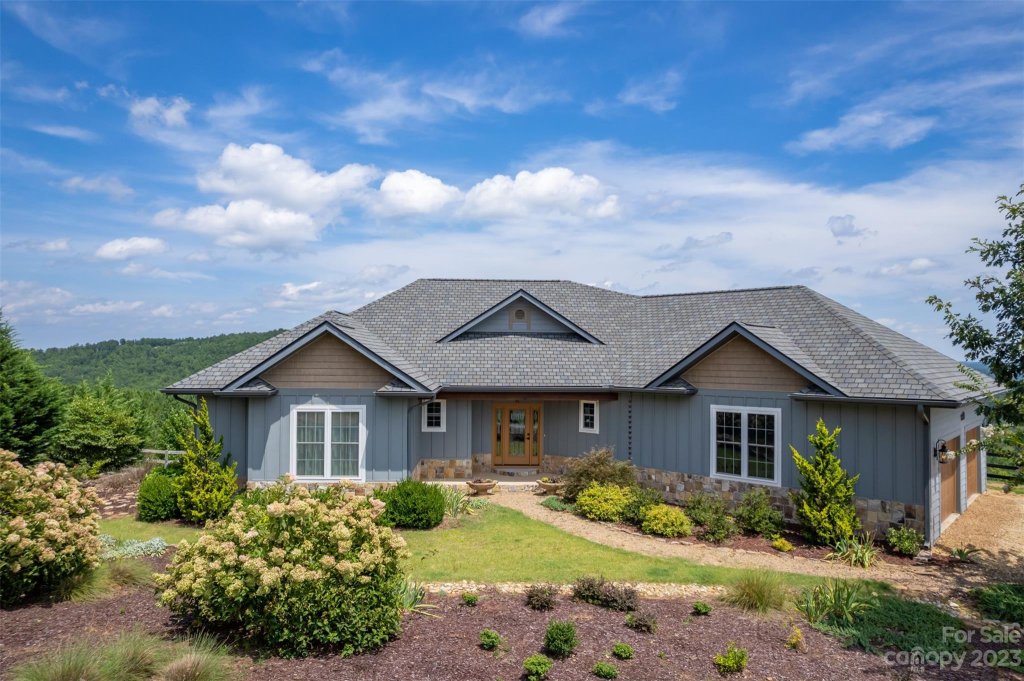 51 Mountain Spur Court