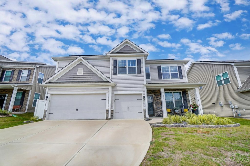 6180 Golden Oak Drive