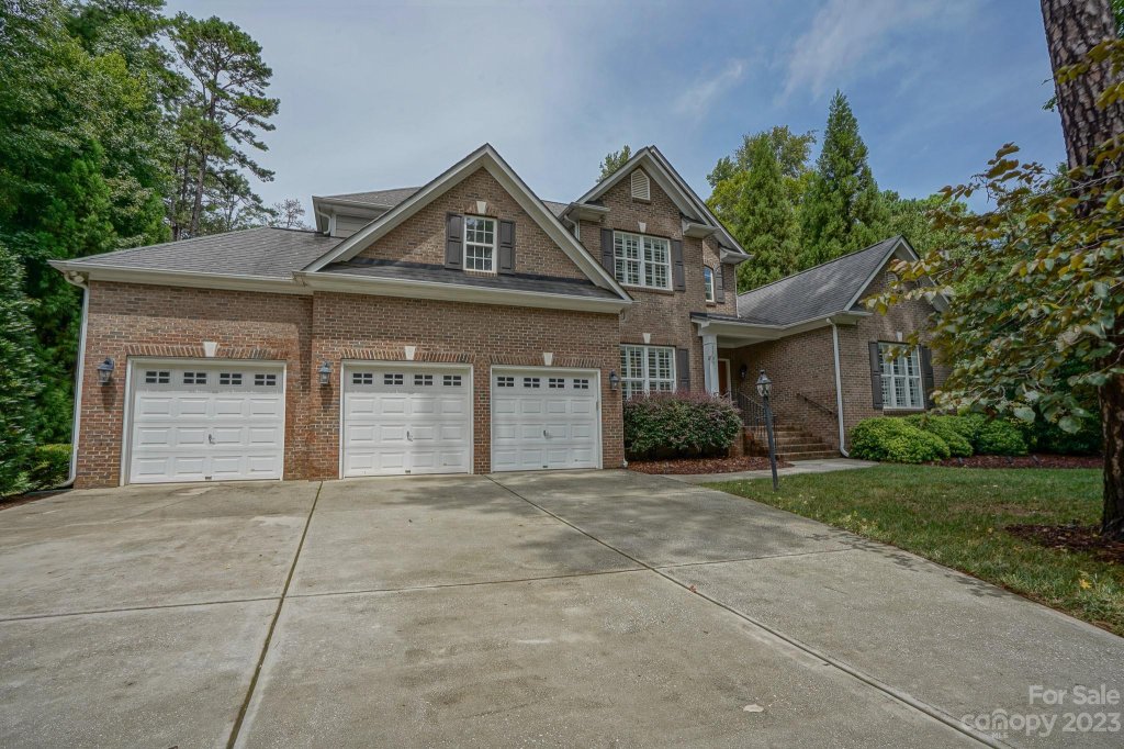 5505 Turkey Oak Drive