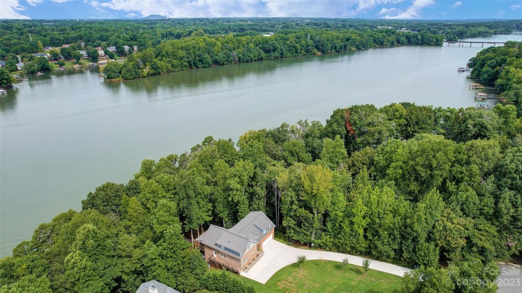 4641 River Bluff Court