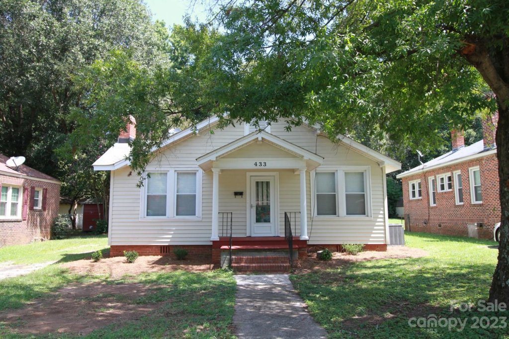 433 Willowbrook Avenue