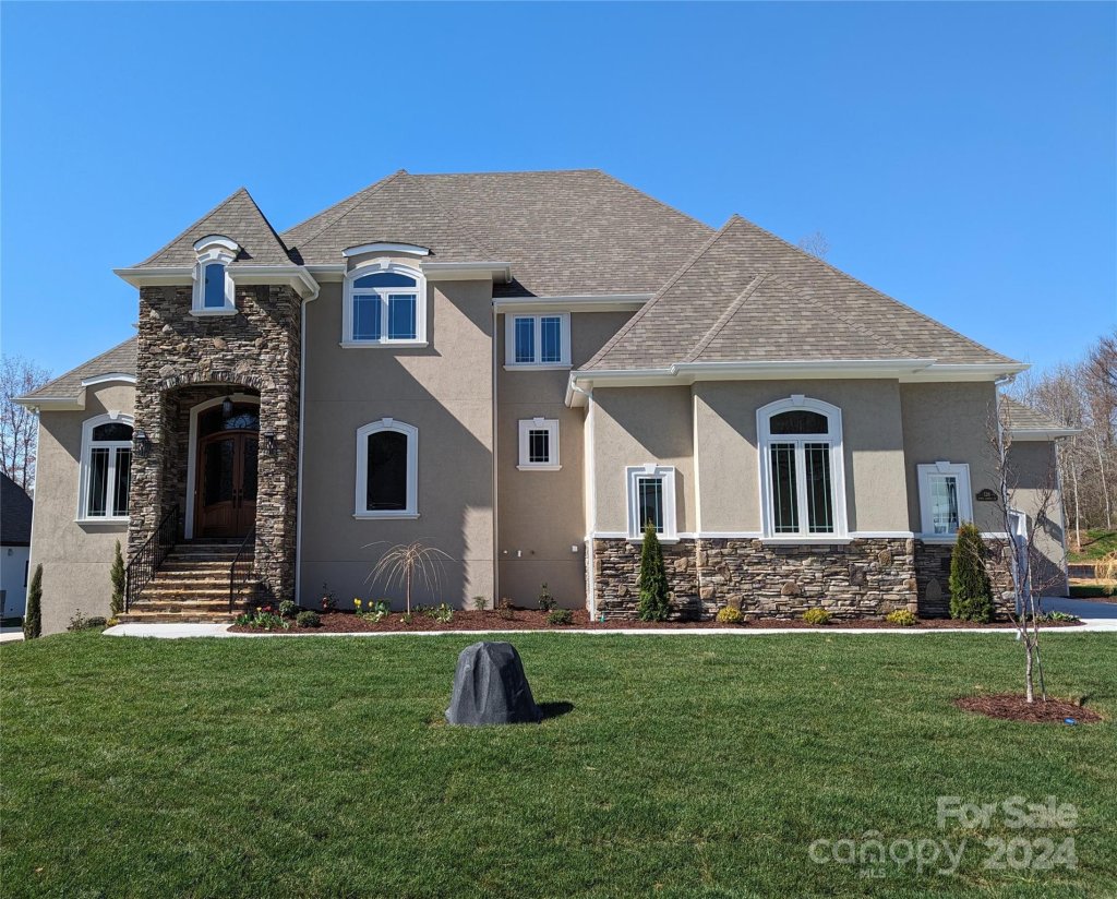 128 Hunts Landing Drive