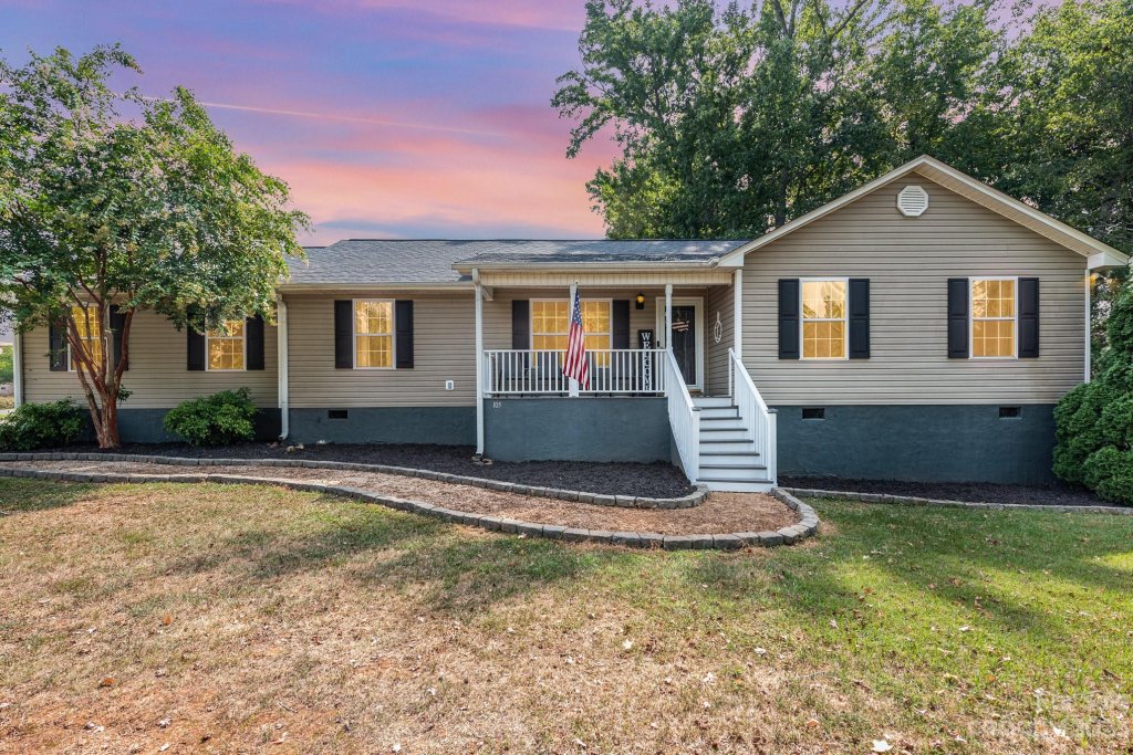 105 Knights Place