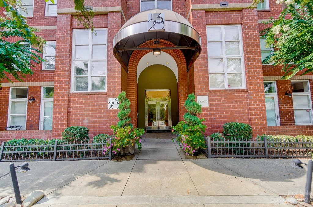 1320 Fillmore Avenue