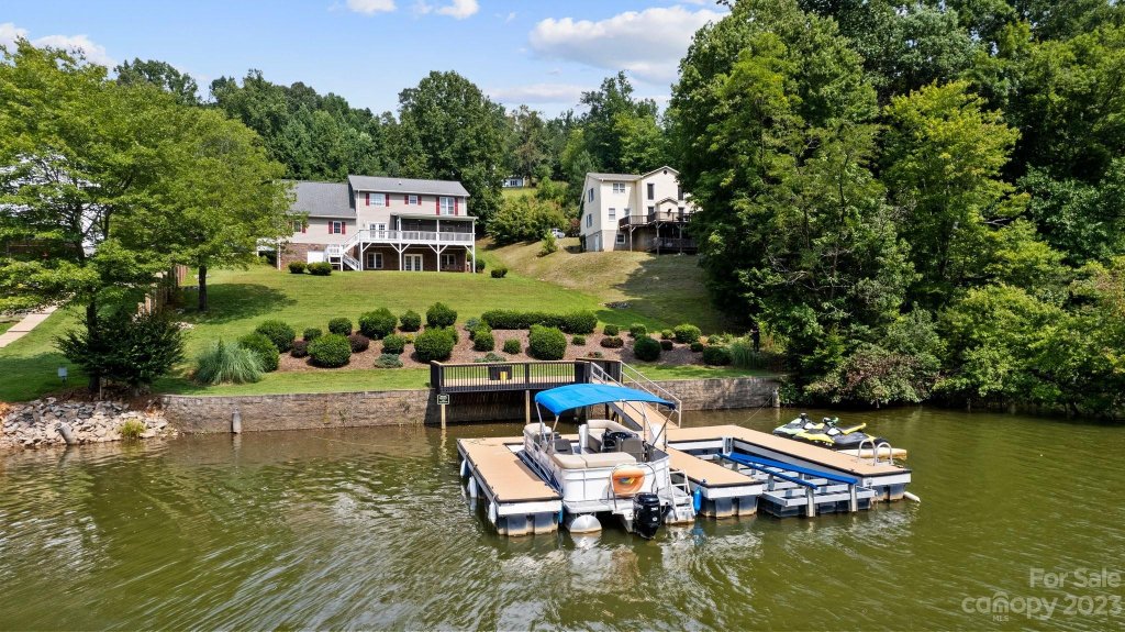 982 Plantation Drive