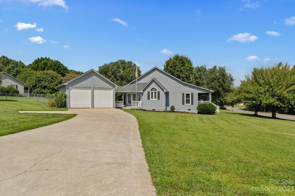 2101 Evergreen Drive 5