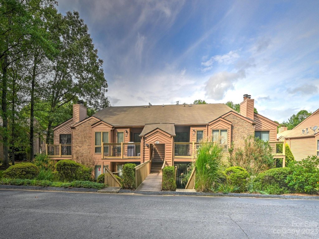 19 Ravencroft Lane C 19