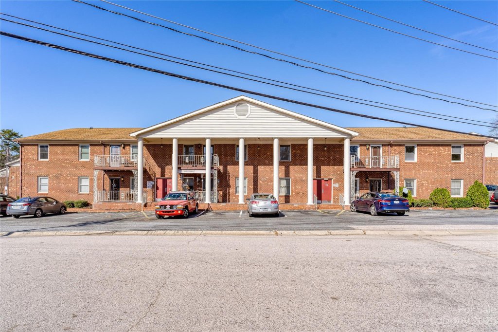 106 Briarcliff Drive