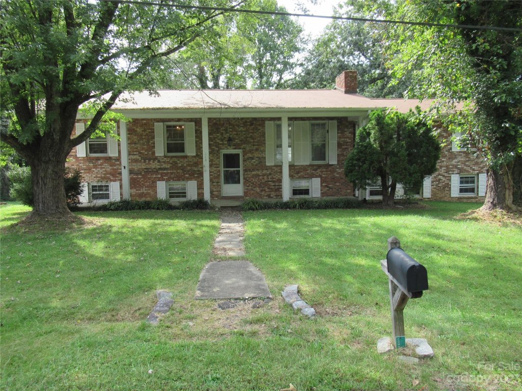114 Greenfield Lane