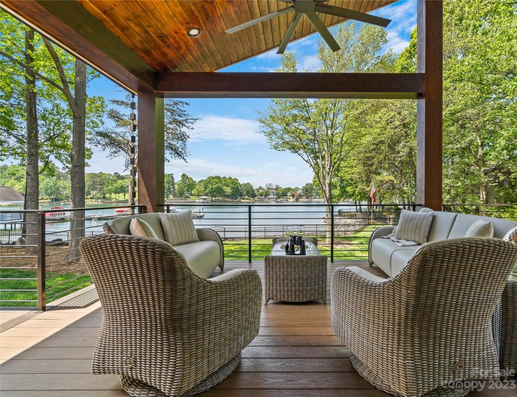 20701 Pointe Regatta Drive