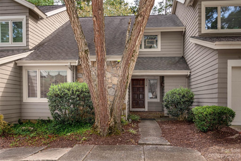 5718 Courtview Drive