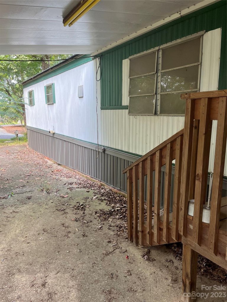 1399 Lake Shore Drive